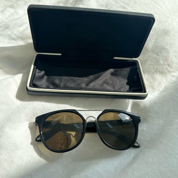 Givenchy Sunglasses - Picture 1 of 5
